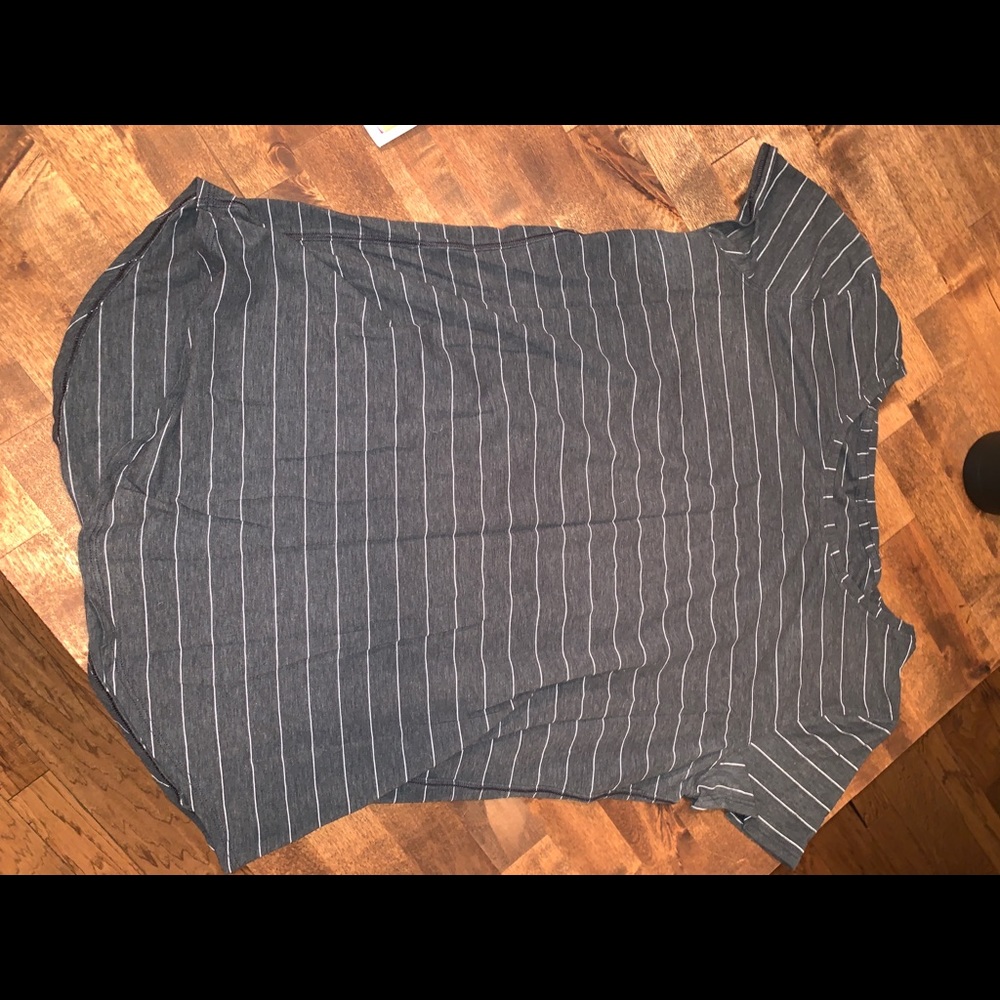 Lululemon workout top